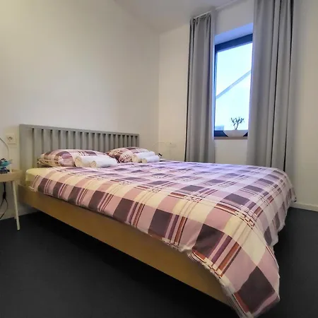 Genius Guest Unique